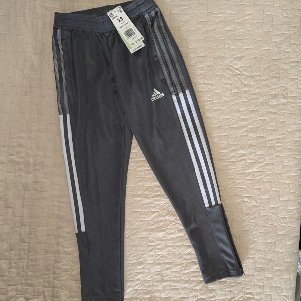 NEW Kids Adidas Football Soccer Pants XS Tracksuit